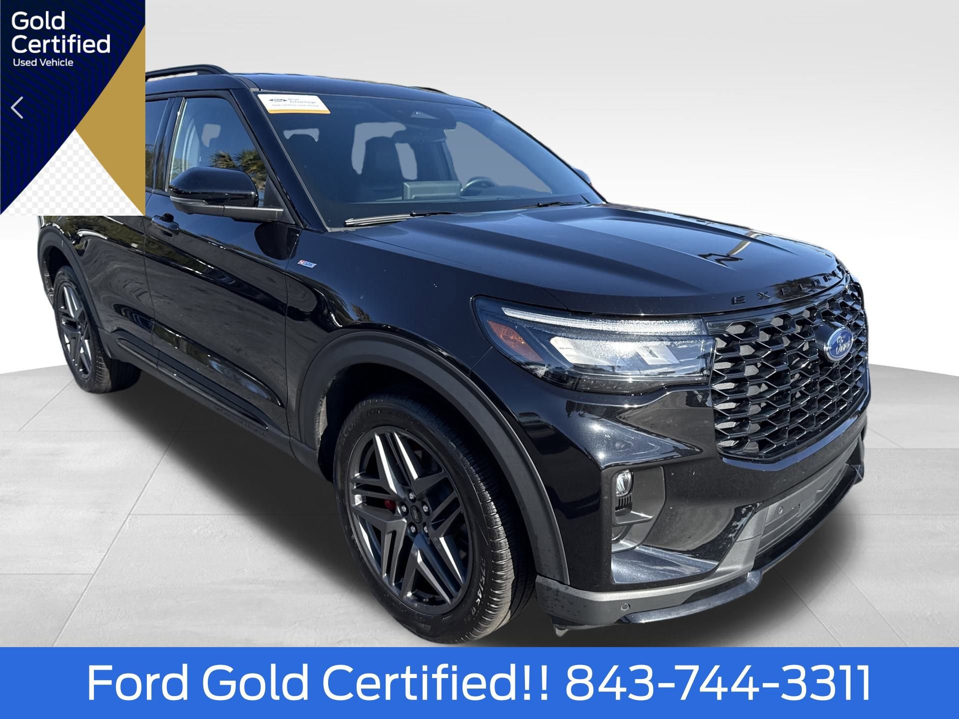 Certified 2025 Ford Explorer ST-Line w/ ST-Line Street Pack image 1