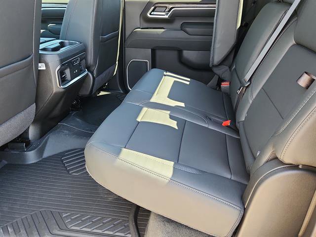 New 2026 Chevrolet Silverado 2500 LTZ w/ LTZ Premium Package image 9