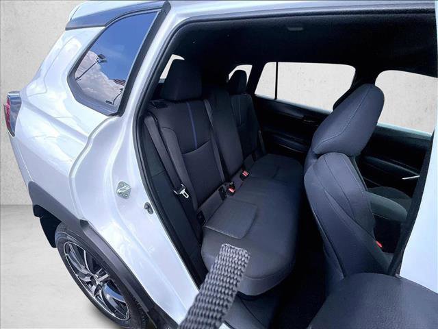 Used 2023 Toyota Corolla Cross SE image 25