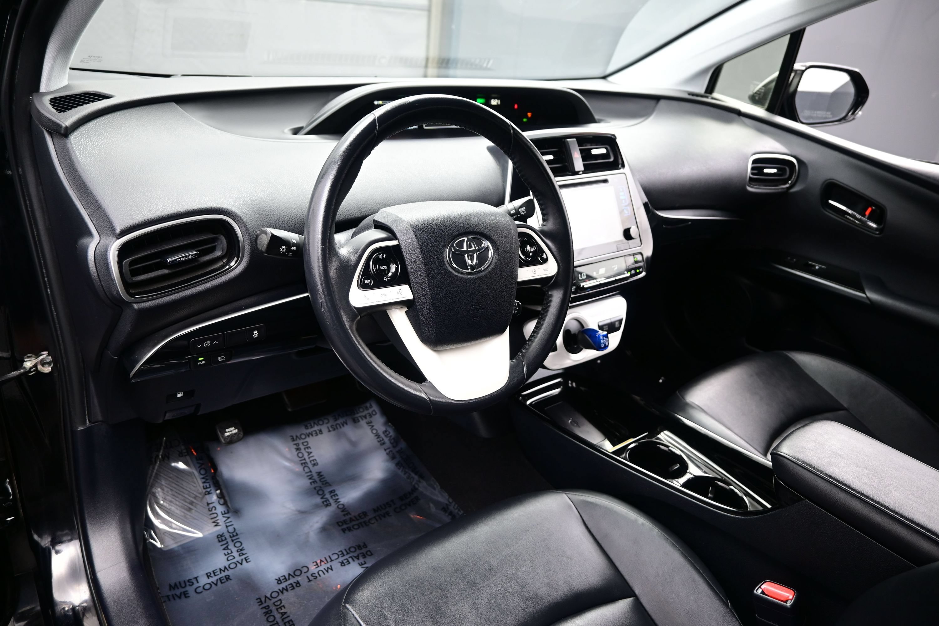 Used 2017 Toyota Prius Four w/ Advanced Technology Package FWD image 13
