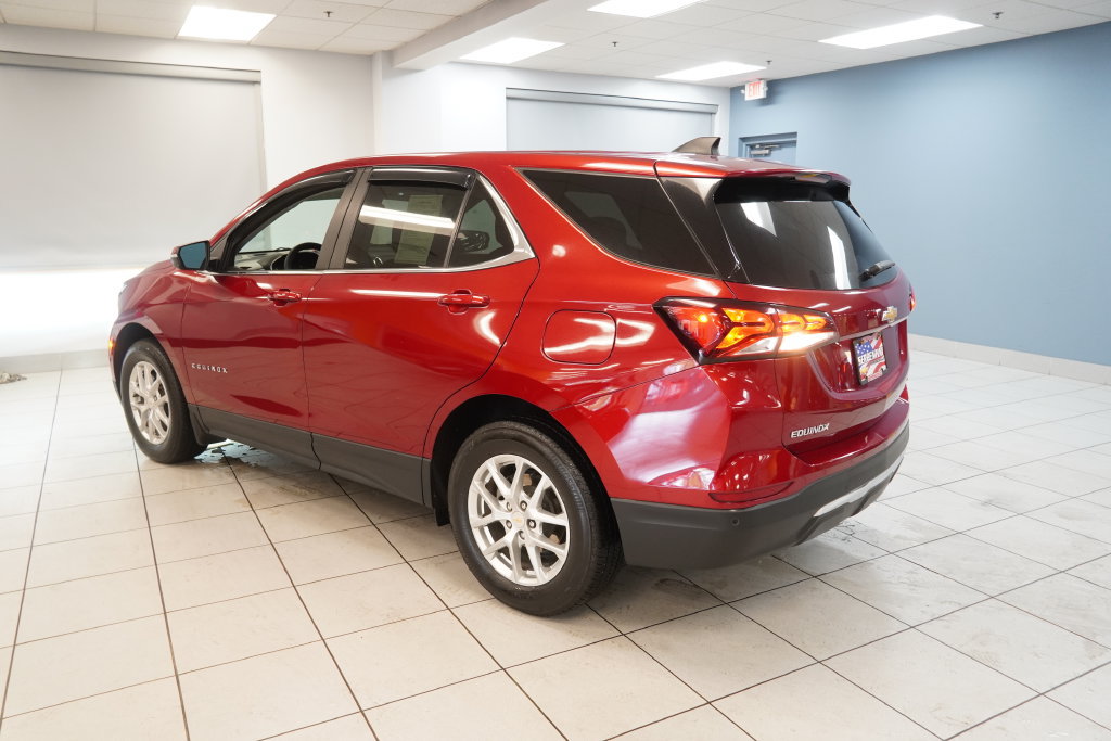 Used 2023 Chevrolet Equinox LT AWD/4WD image 4