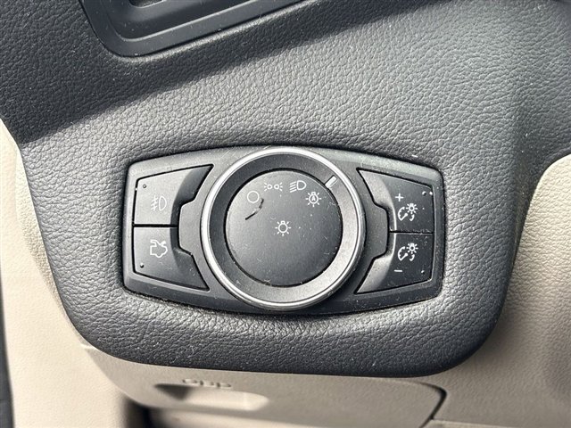 Used 2016 Ford Escape SE w/ SE Leather Comfort Package image 16