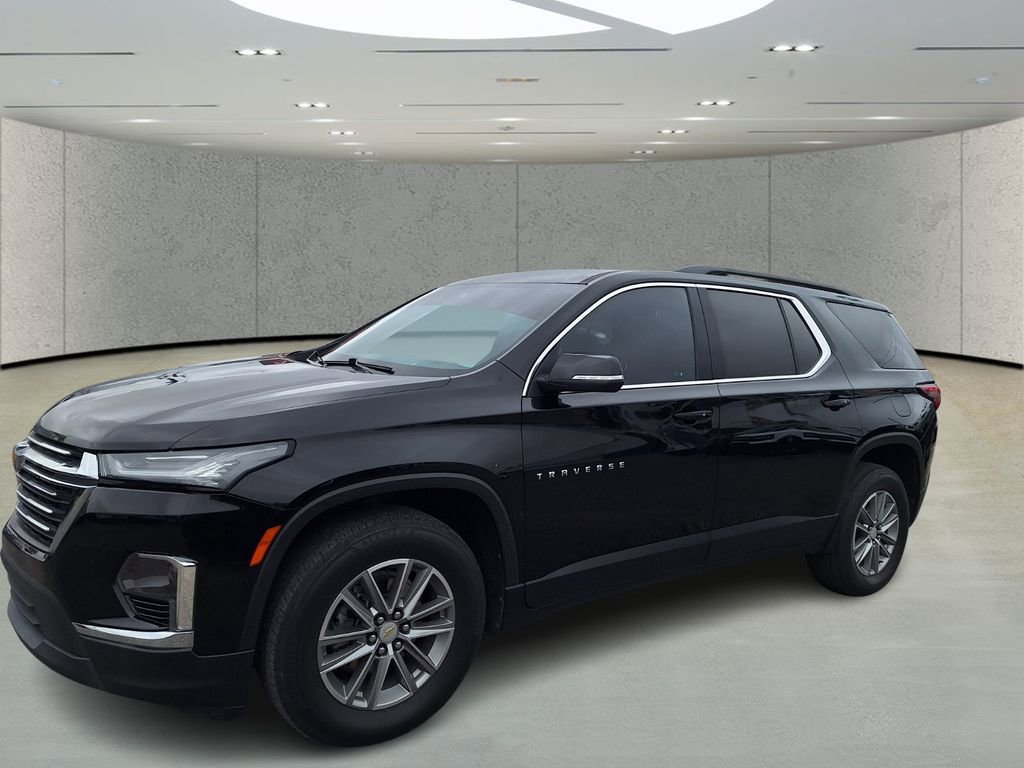 Used 2023 Chevrolet Traverse LT image 1