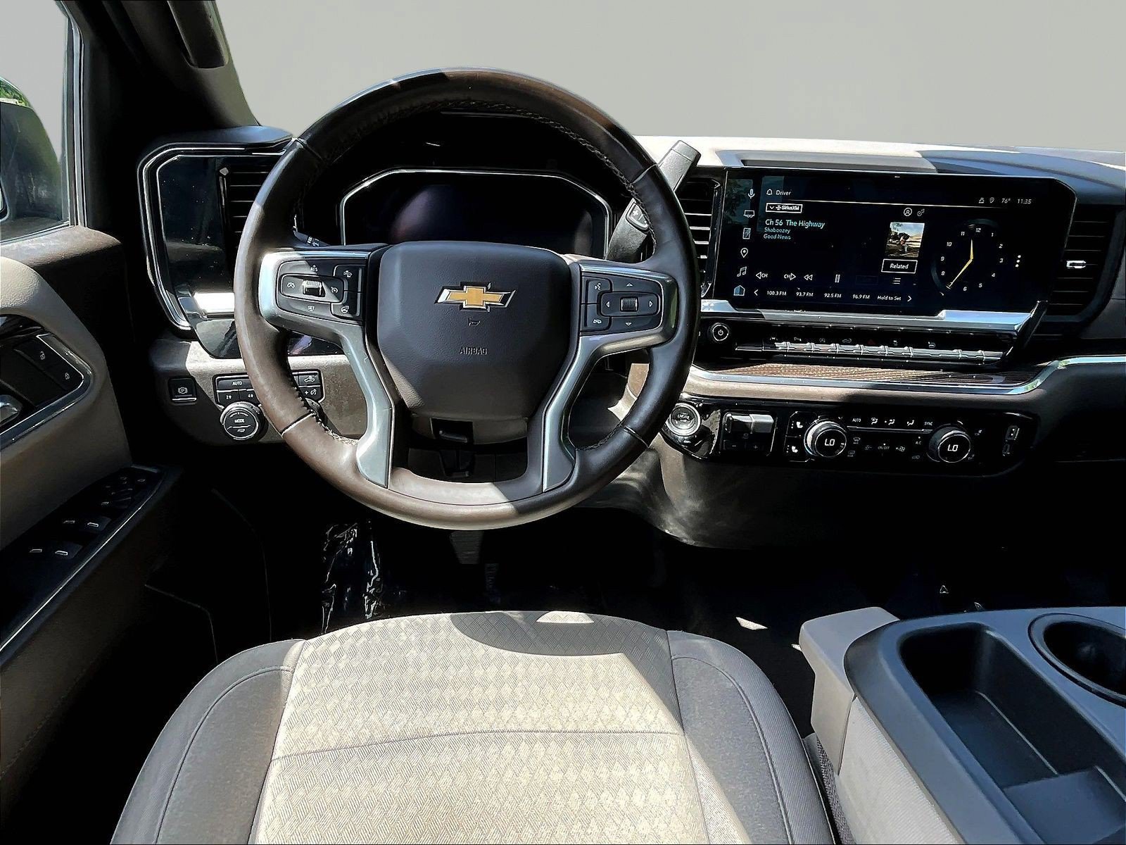 Used 2024 Chevrolet Silverado 1500 LT w/ Max Trailering Package AWD/4WD image 9