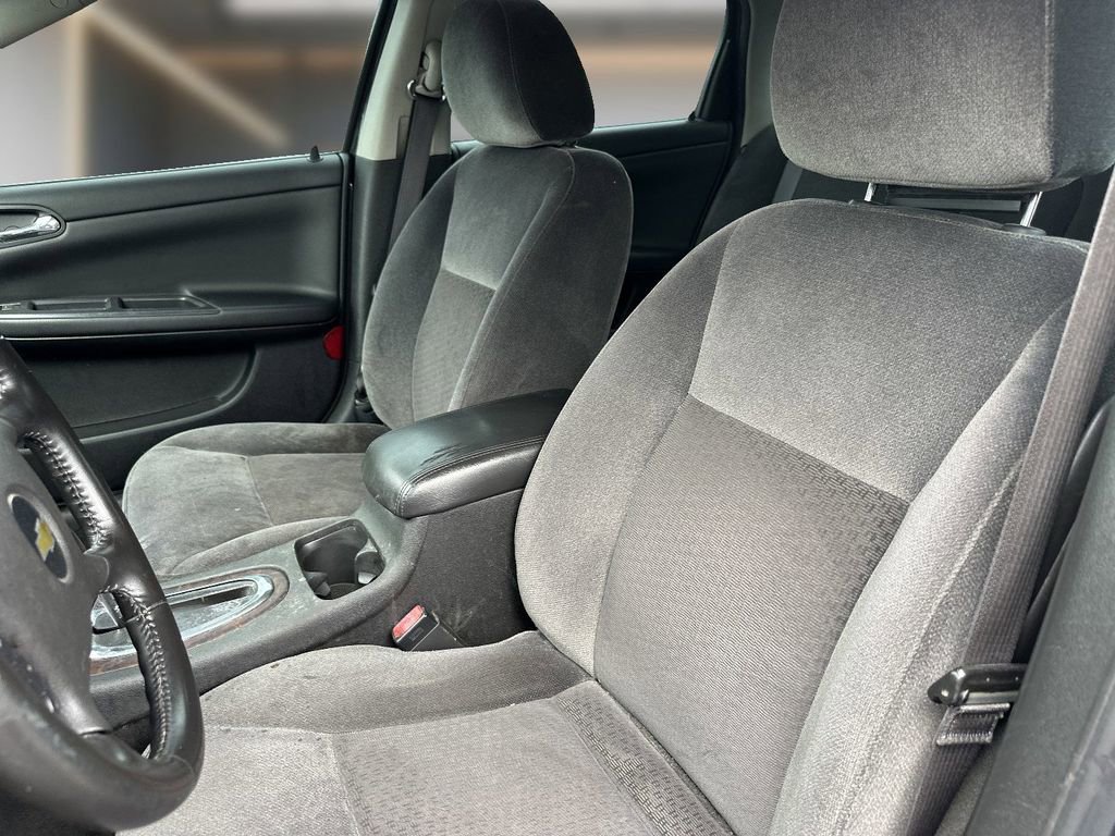 Used 2013 Chevrolet Impala LT w/ LT Sunroof Package FWD image 7