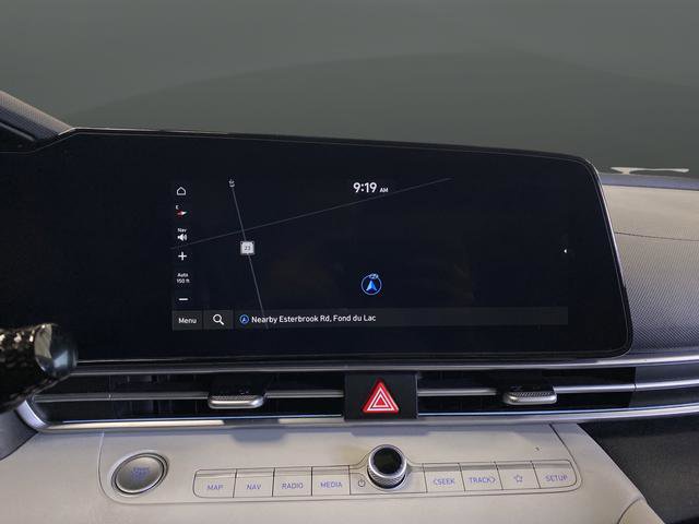 Certified 2025 Hyundai Elantra Limited image 14