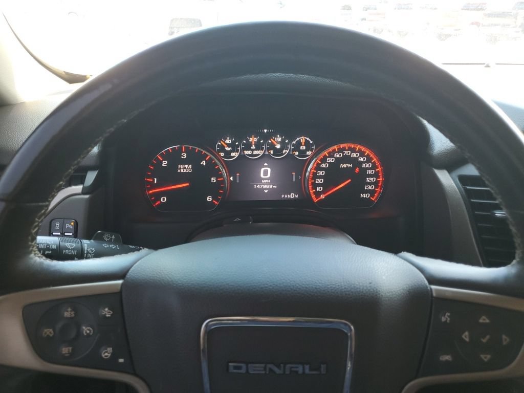 Used 2016 GMC Yukon Denali w/ Open Road Package AWD/4WD image 8