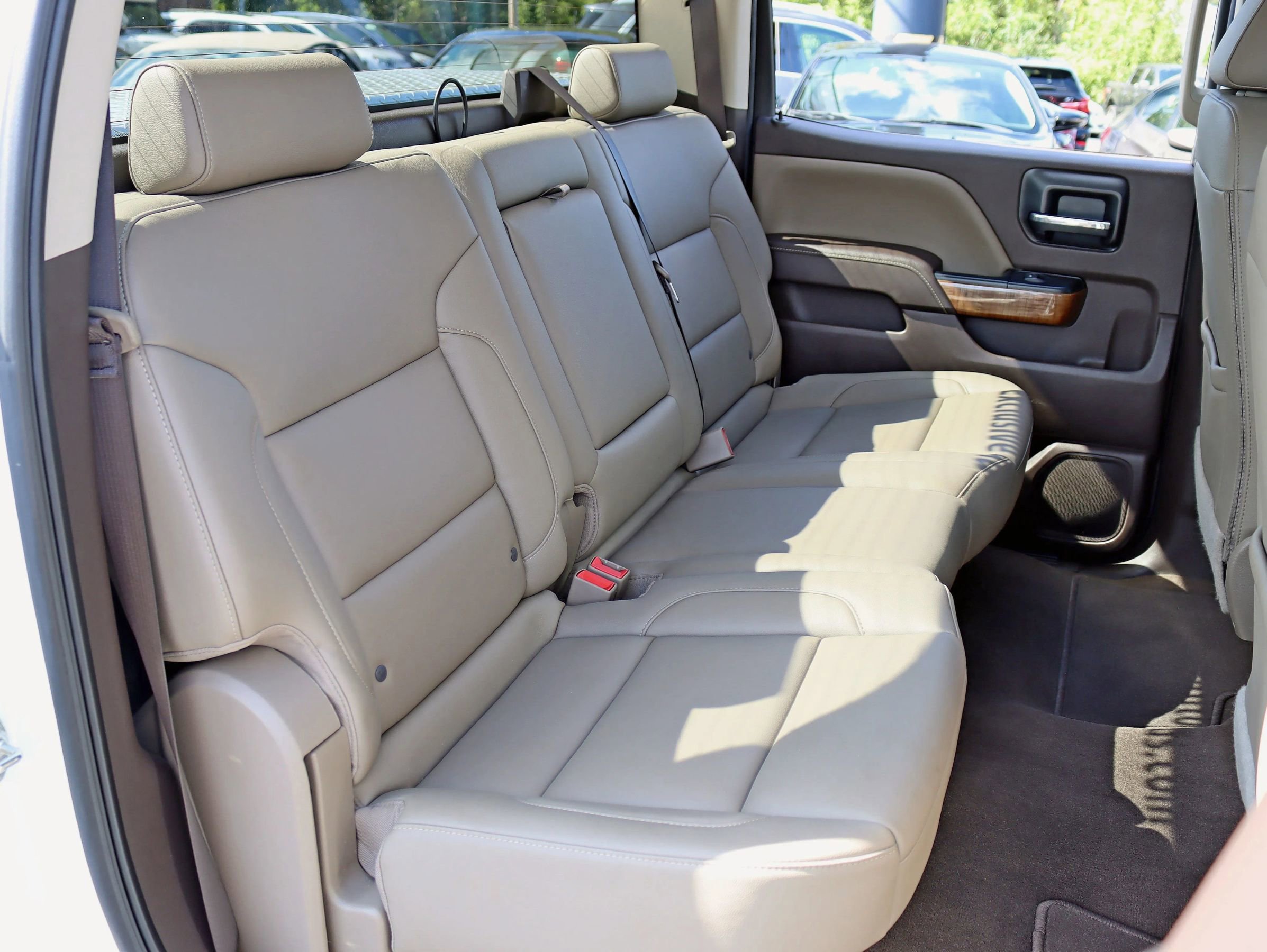 Used 2018 GMC Sierra 1500 SLT w/ SLT Premium Package image 29