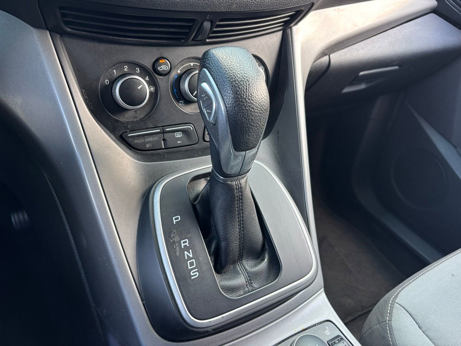 Used 2013 Ford Escape SE FWD image 25