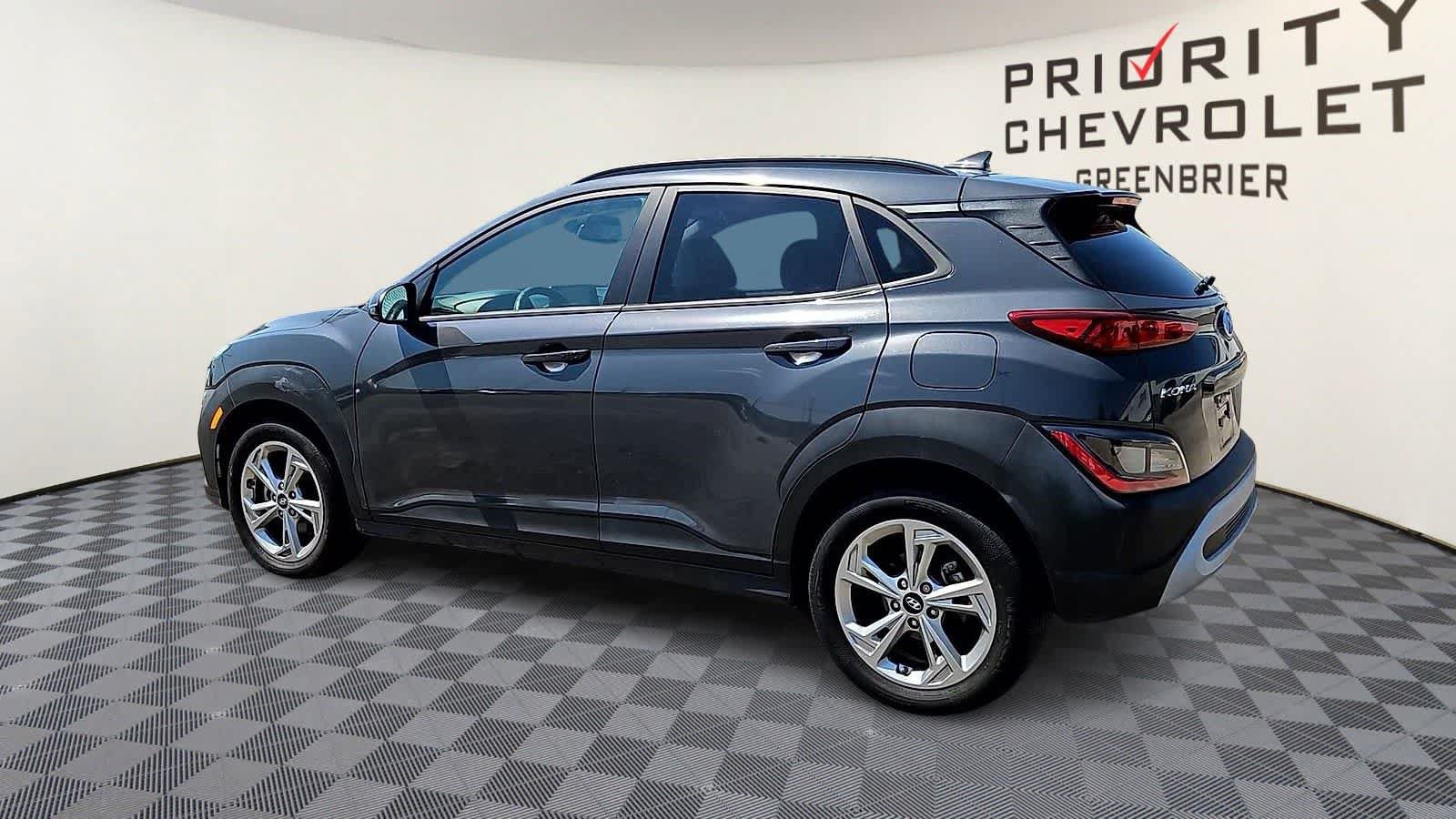 Used 2023 Hyundai Kona SEL FWD image 6