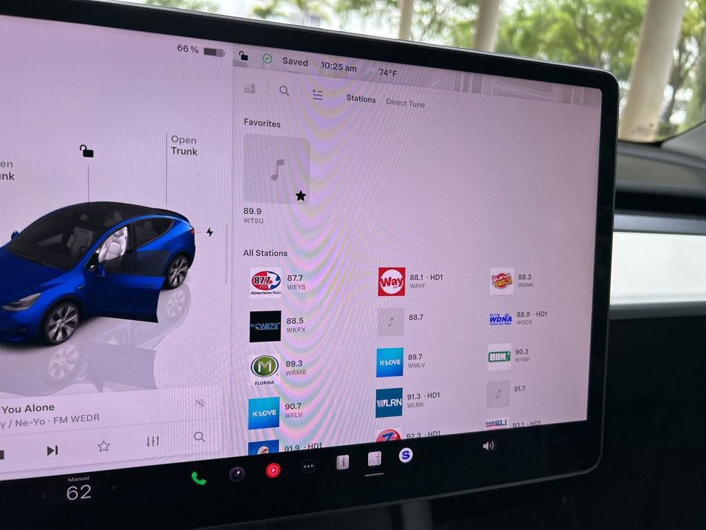 Used 2022 Tesla Model Y Long Range image 46