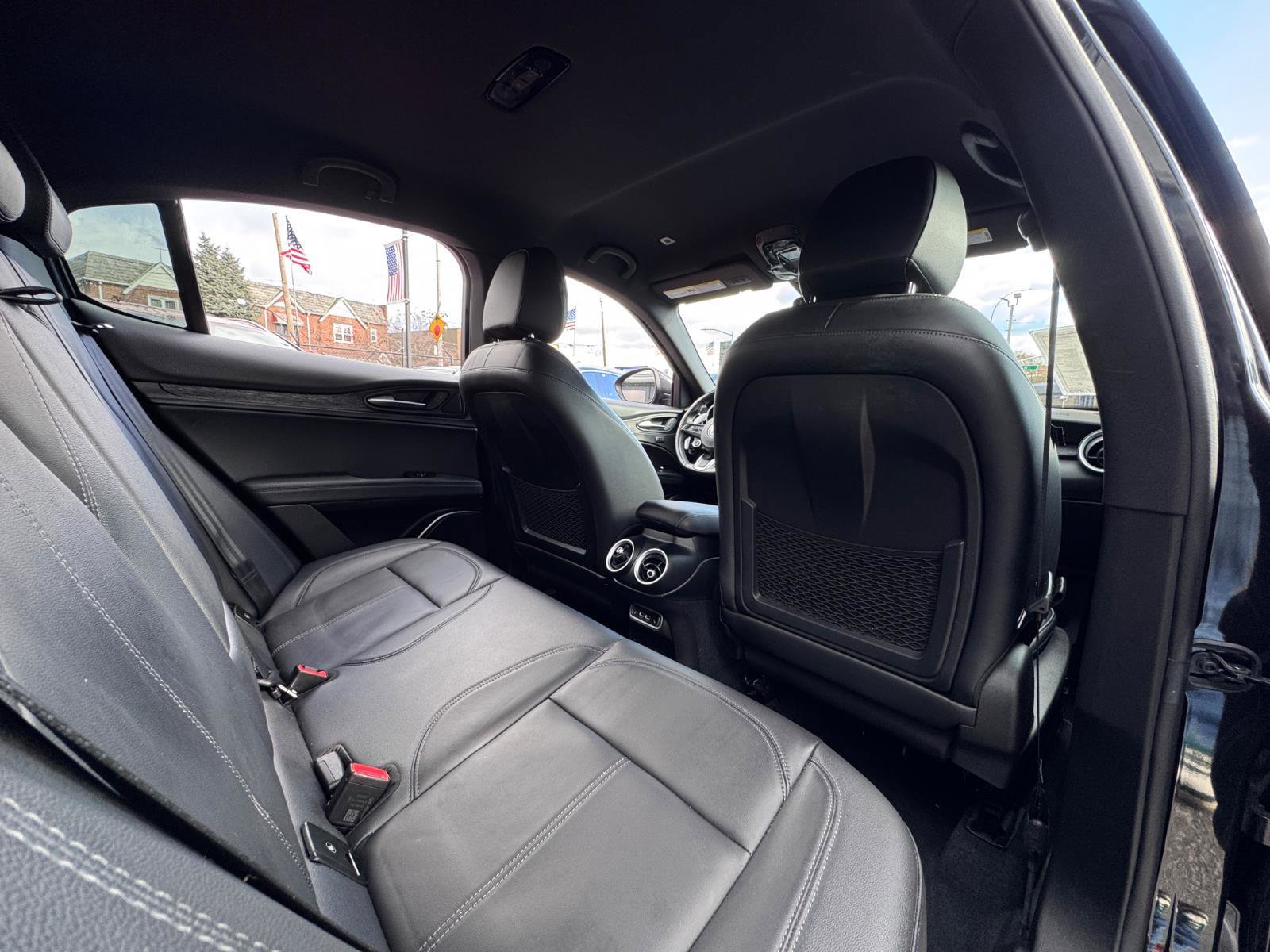 Used 2022 Alfa Romeo Stelvio Sprint image 27