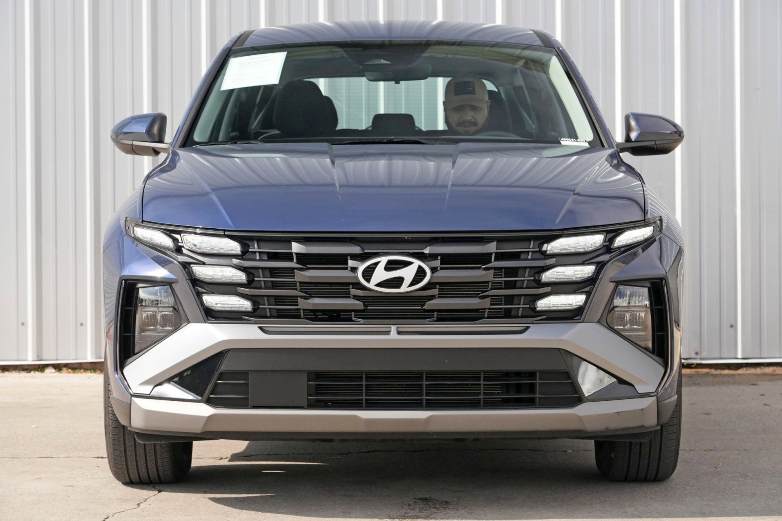 Used 2025 Hyundai Tucson SE image 6