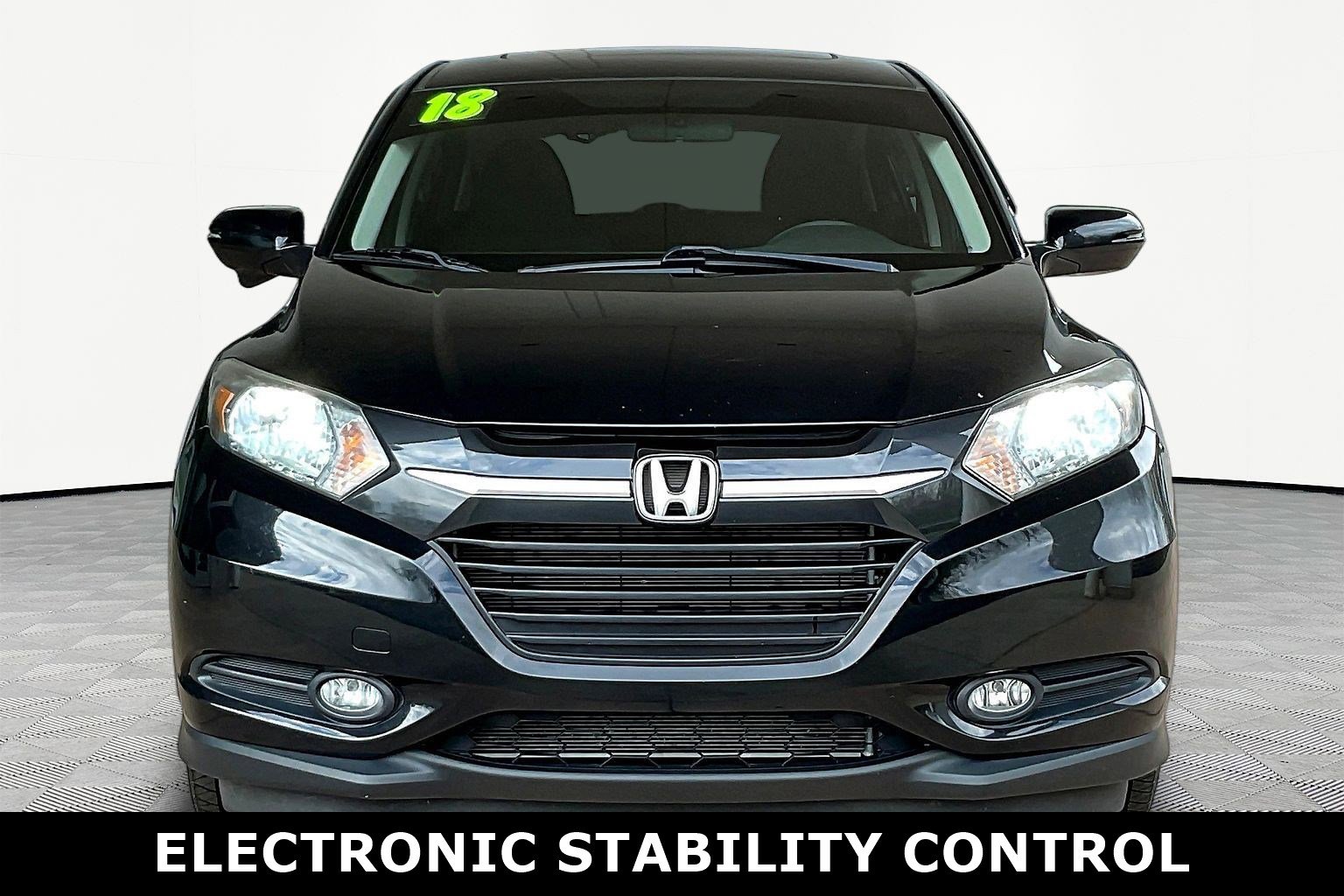 Used 2018 Honda HR-V EX image 2