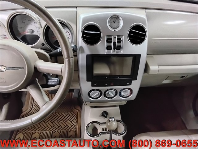 Used 2006 Chrysler PT Cruiser Limited FWD image 12