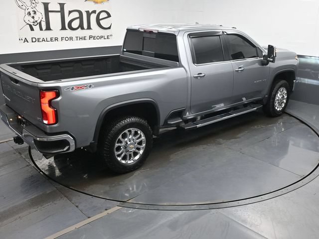 Certified 2025 Chevrolet Silverado 2500 LTZ w/ LTZ Convenience Package AWD/4WD image 40