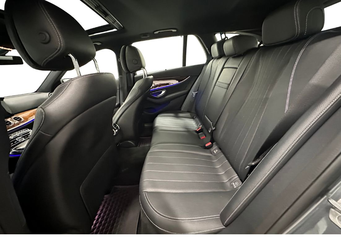 Used 2017 Mercedes-Benz E 400 4MATIC Wagon image 13