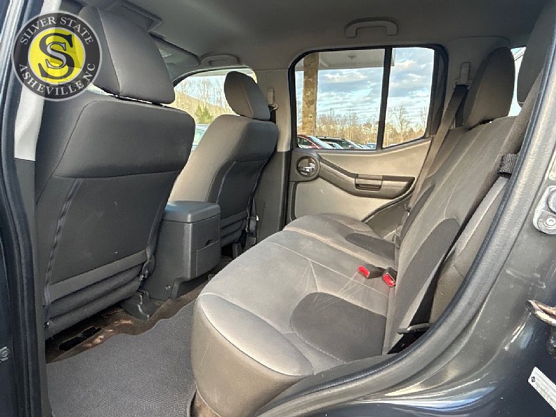 Used 2015 Nissan Xterra S w/ Value Package image 13