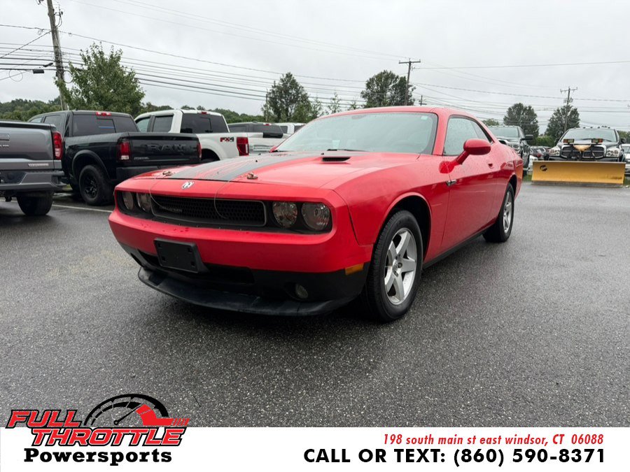 Used 2010 Dodge Challenger SE RWD image 5