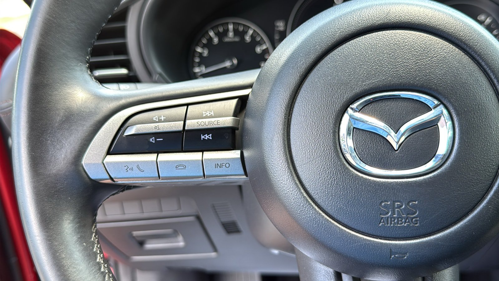 Used 2023 MAZDA MAZDA3 s FWD image 12