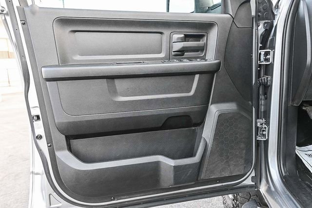 Used 2024 RAM 2500 Tradesman w/ Chrome Appearance Group image 21