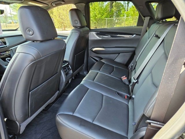 Certified 2022 Cadillac XT5 Premium Luxury w/ Technology Package AWD/4WD image 10