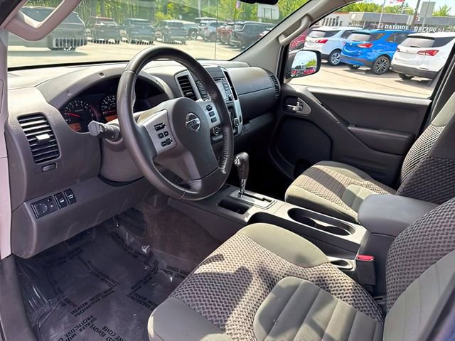 Used 2016 Nissan Frontier SV w/ SV Value Truck Package AWD/4WD image 16