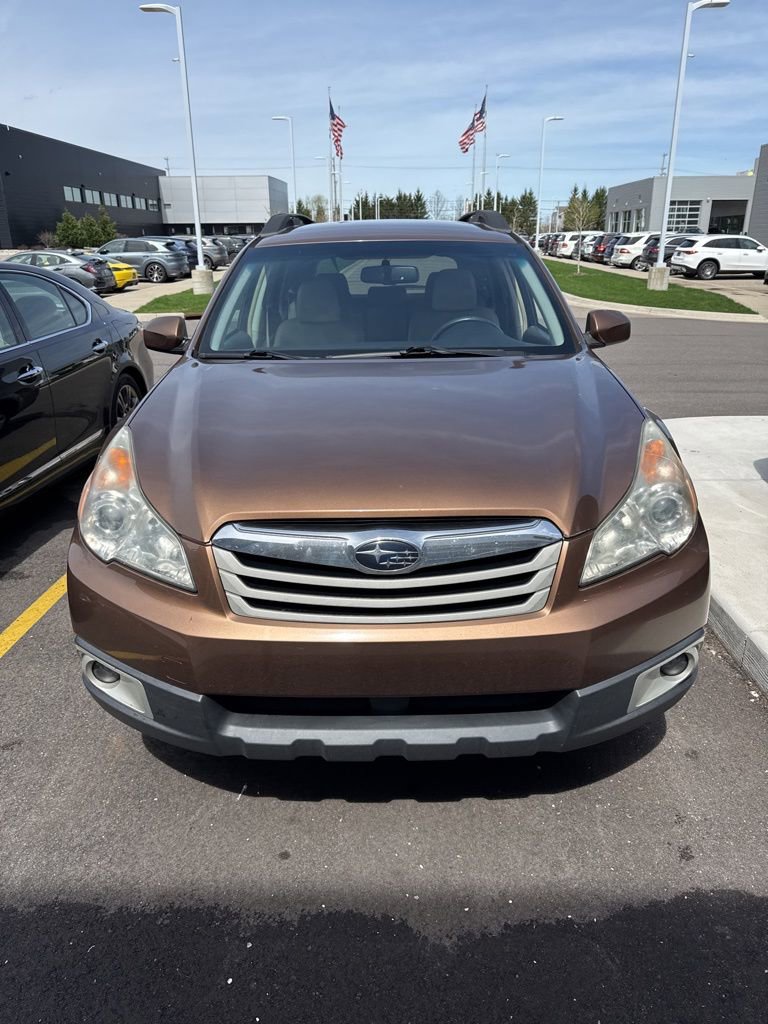 Used 2012 Subaru Outback 2.5i Premium w/ All-Weather Pkg image 2