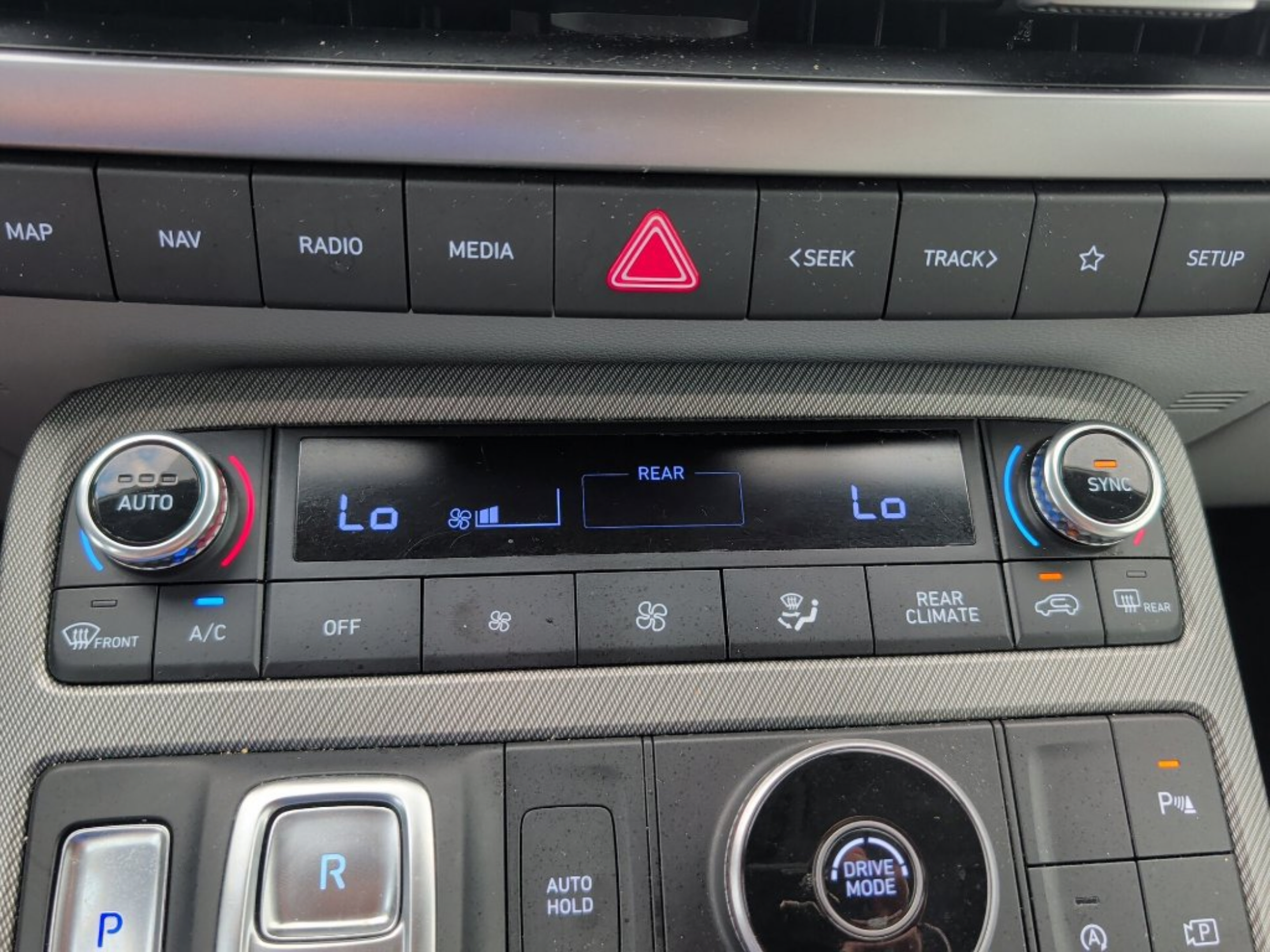 Used 2024 Hyundai Palisade SEL FWD image 25