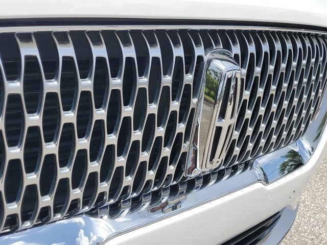 Used 2020 Lincoln Corsair Reserve w/ Equipment Group 201A image 7