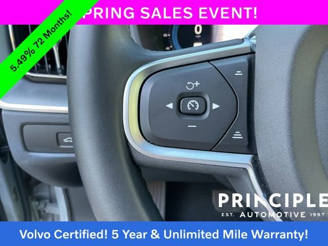 Certified 2025 Volvo XC60 B5 Core image 21