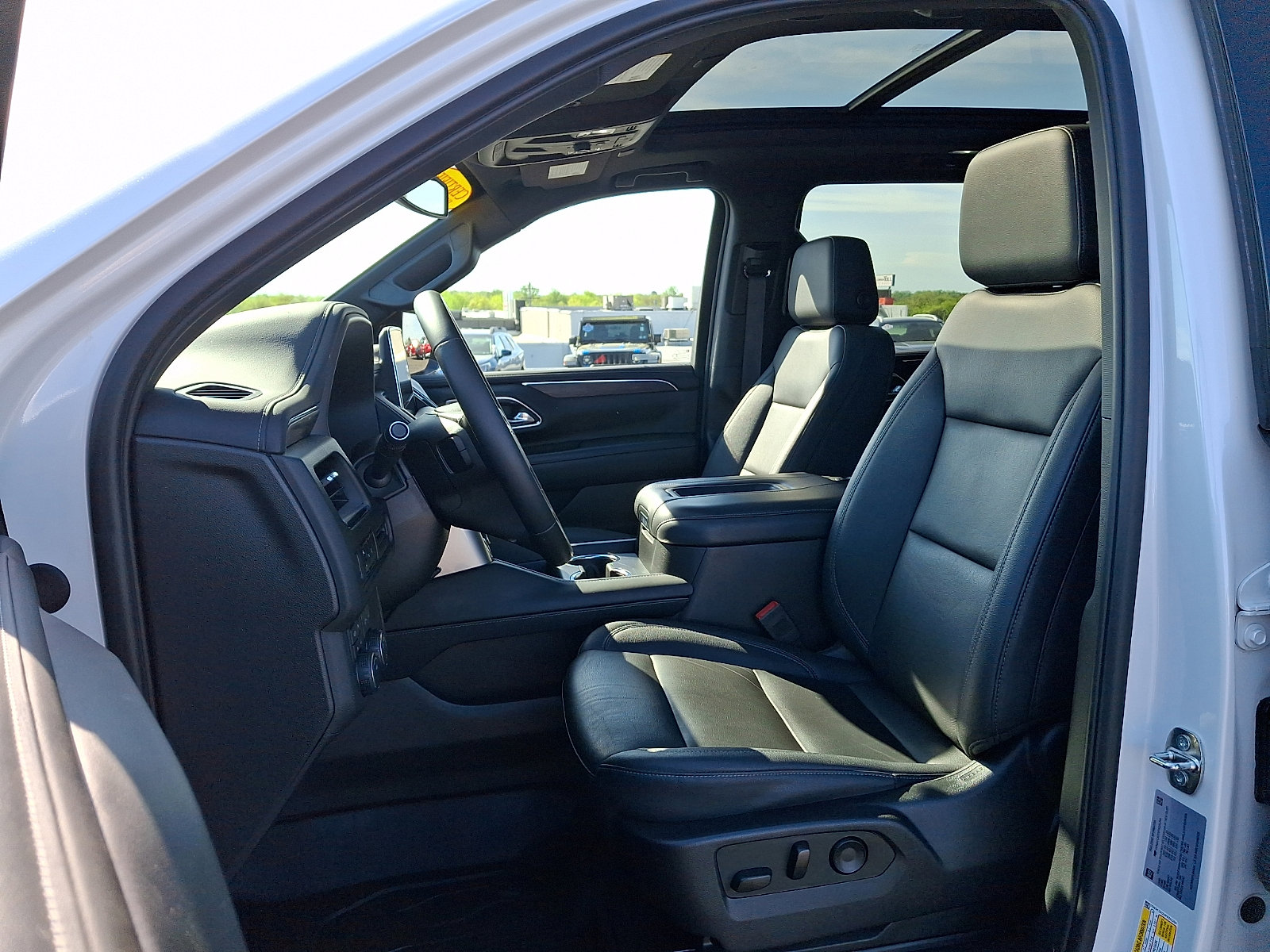 Certified 2023 Chevrolet Suburban LT image 14