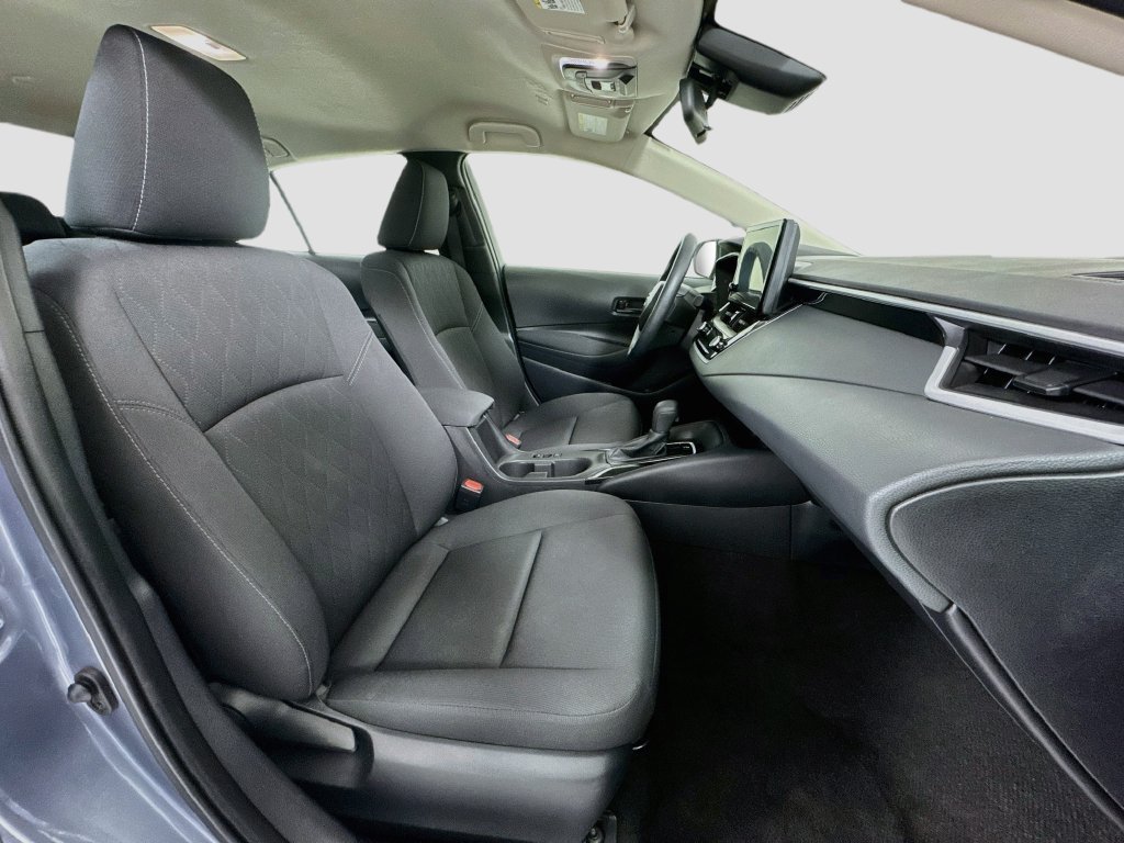 Used 2025 Toyota Corolla LE FWD image 25