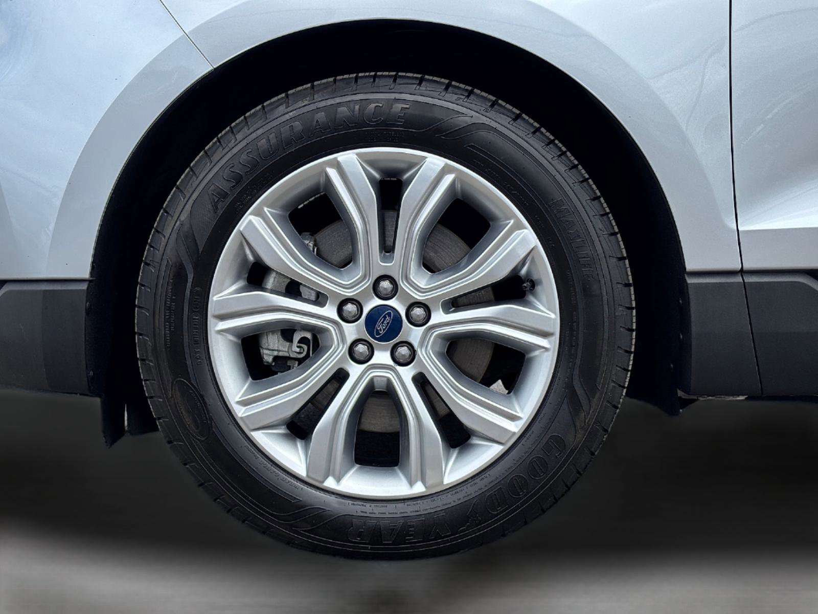 Used 2020 Ford Edge Titanium w/ Cargo Accessory Package AWD/4WD image 12