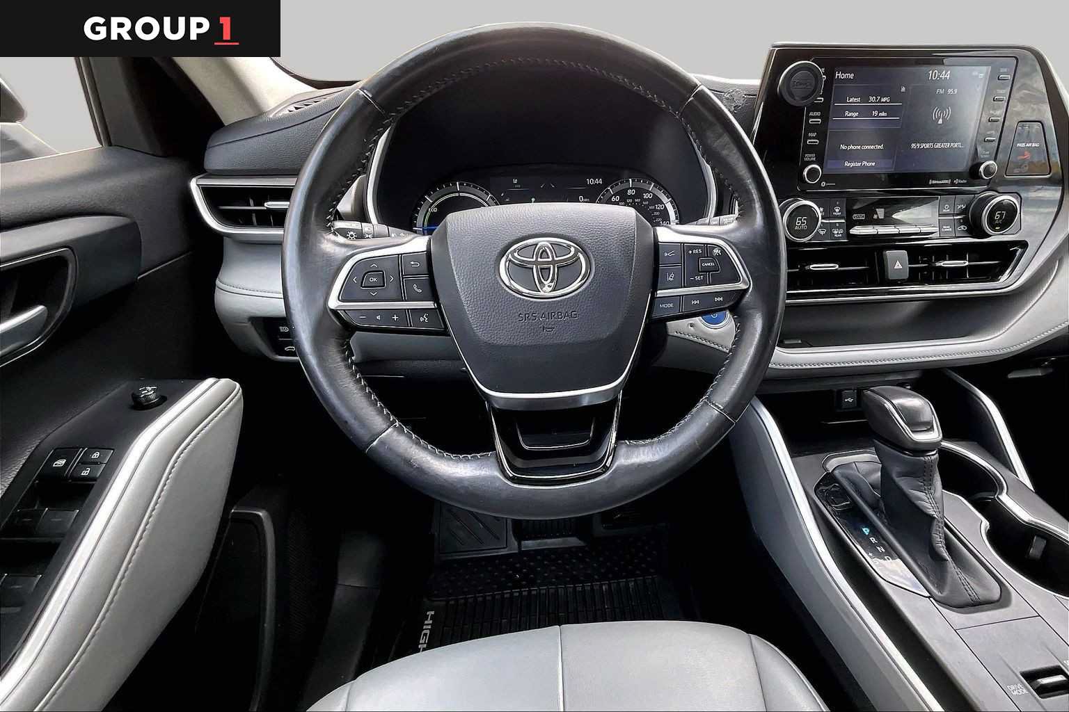 Certified 2020 Toyota Highlander XLE AWD/4WD image 6