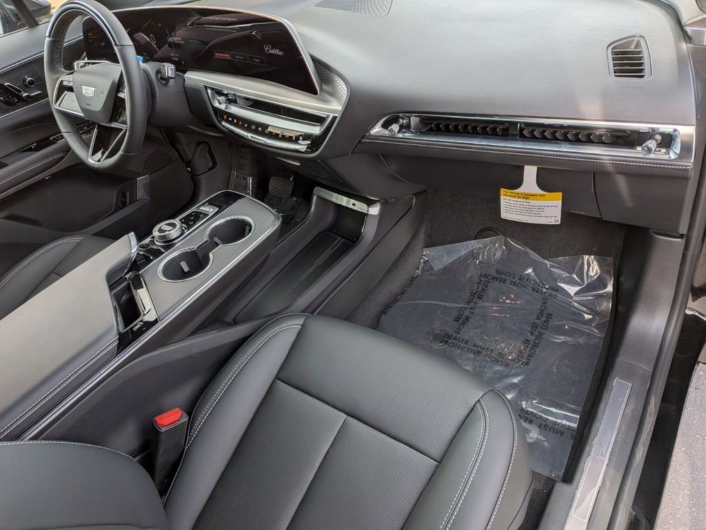 New 2026 Cadillac Lyriq Luxury RWD image 26