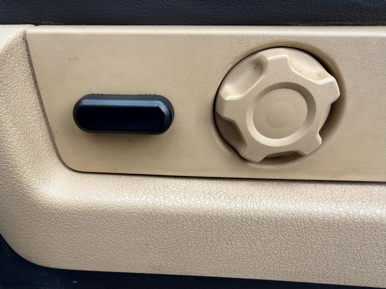 Used 2011 Ford F150 XLT w/ XLT Convenience Pkg image 10