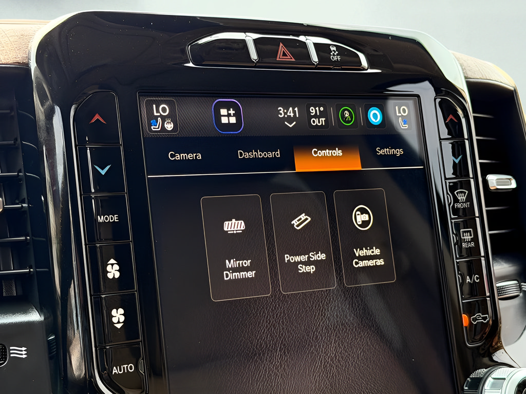 Used 2022 RAM 3500 Limited AWD/4WD image 59