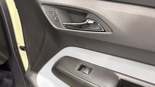New 2027 Chevrolet Bolt LT w/ Comfort Package FWD image 21