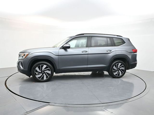 Used 2024 Volkswagen Atlas SE AWD/4WD image 4