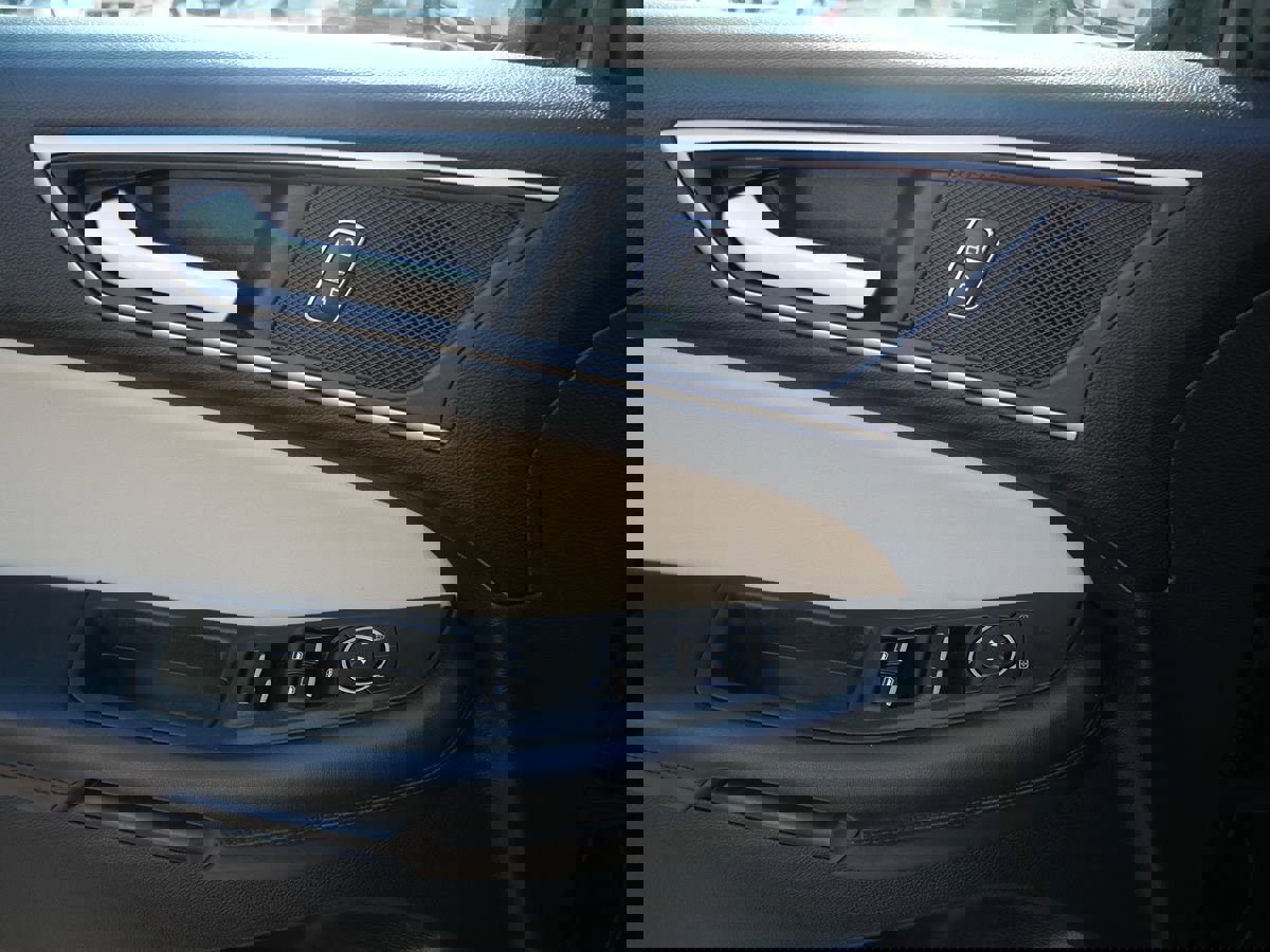 Used 2021 Ford Edge SEL w/ Cargo Accessory Package image 14