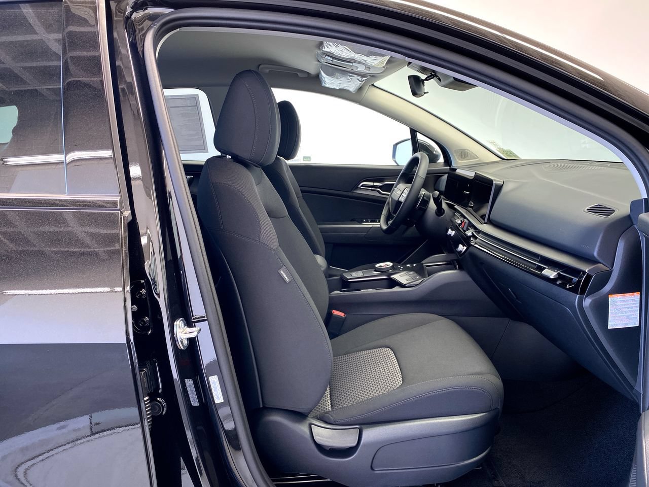 New 2027 Kia Sportage S FWD image 28