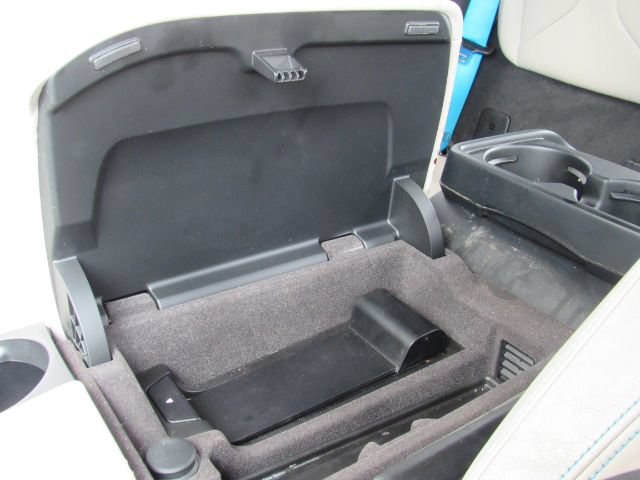 Used 2014 BMW i8 AWD/4WD image 41