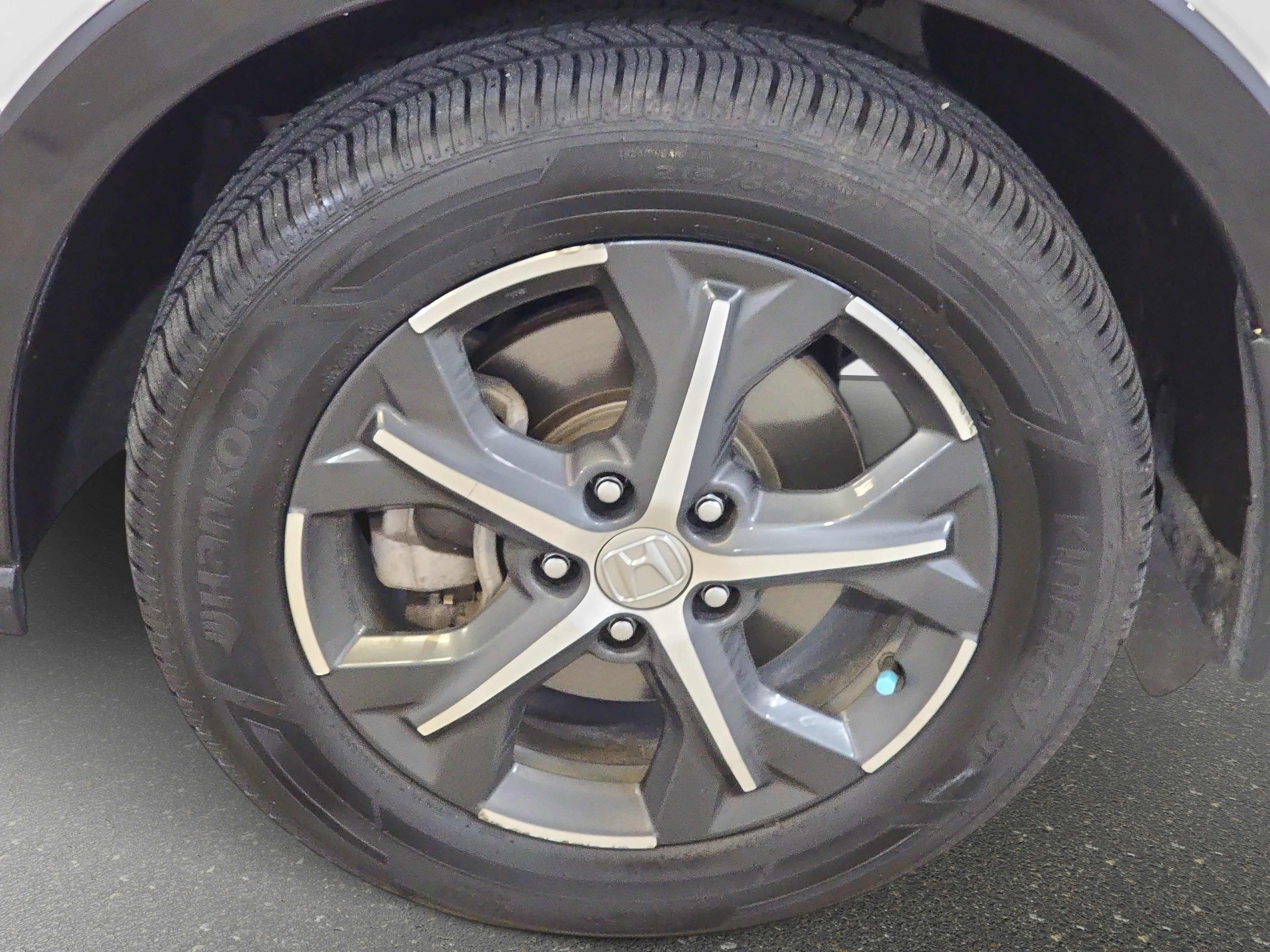 Certified 2024 Honda HR-V EX-L image 31