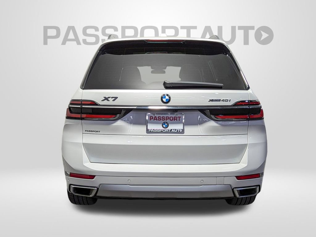 Certified 2023 BMW X7 xDrive40i image 5