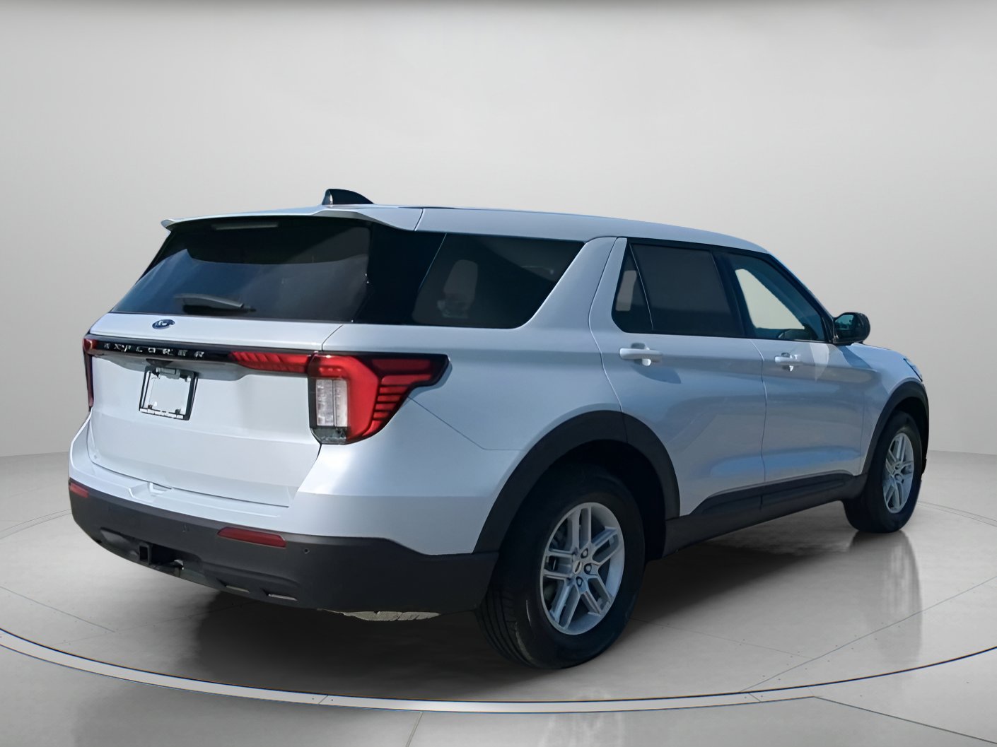 New 2026 Ford Explorer Active RWD image 30