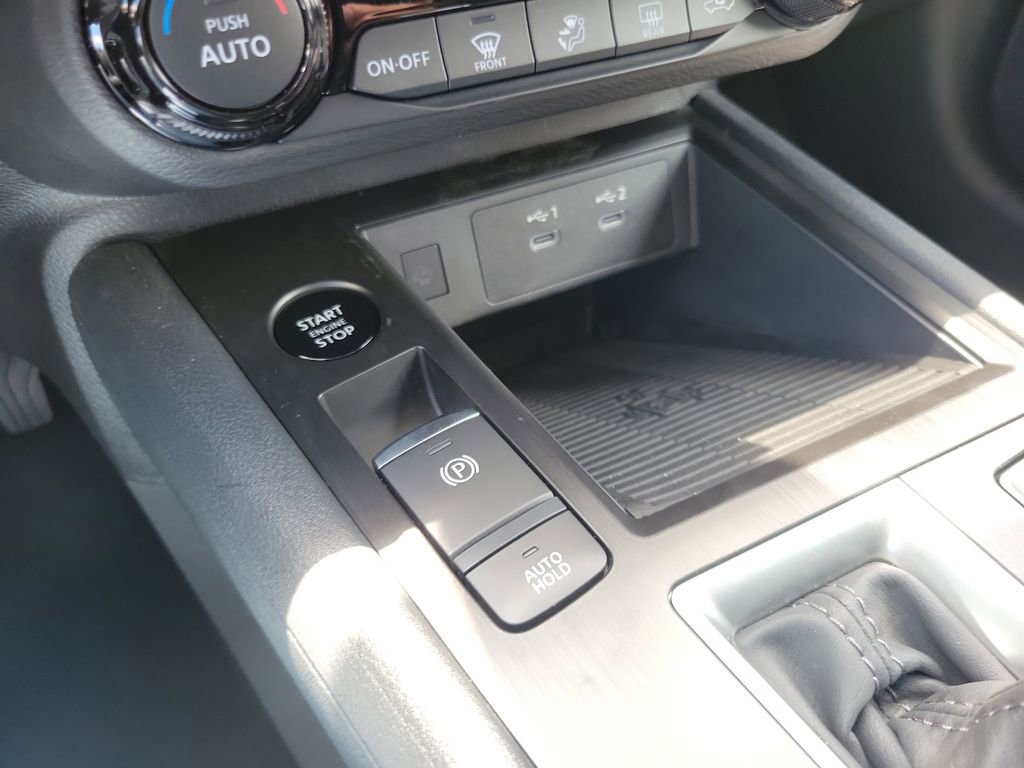 New 2026 Nissan Kicks SV FWD image 25