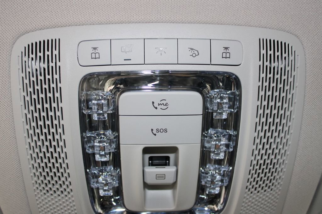 Used 2024 Mercedes-Benz GLS 450 4MATIC image 55