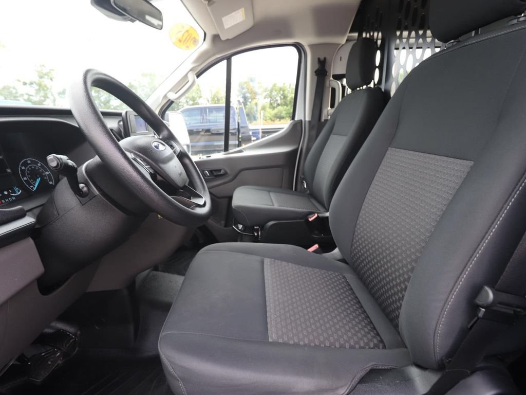Used 2025 Ford Transit 250 Low Roof w/ Exterior Upgrade Package RWD image 2