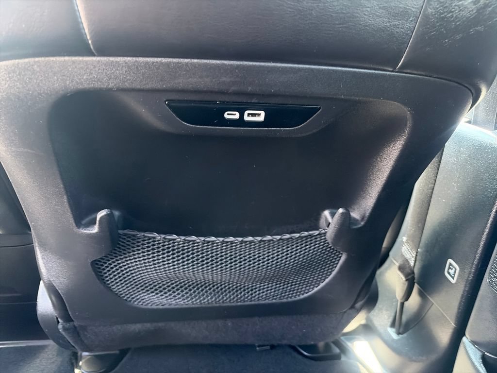 Used 2025 Chrysler Pacifica Limited FWD image 42